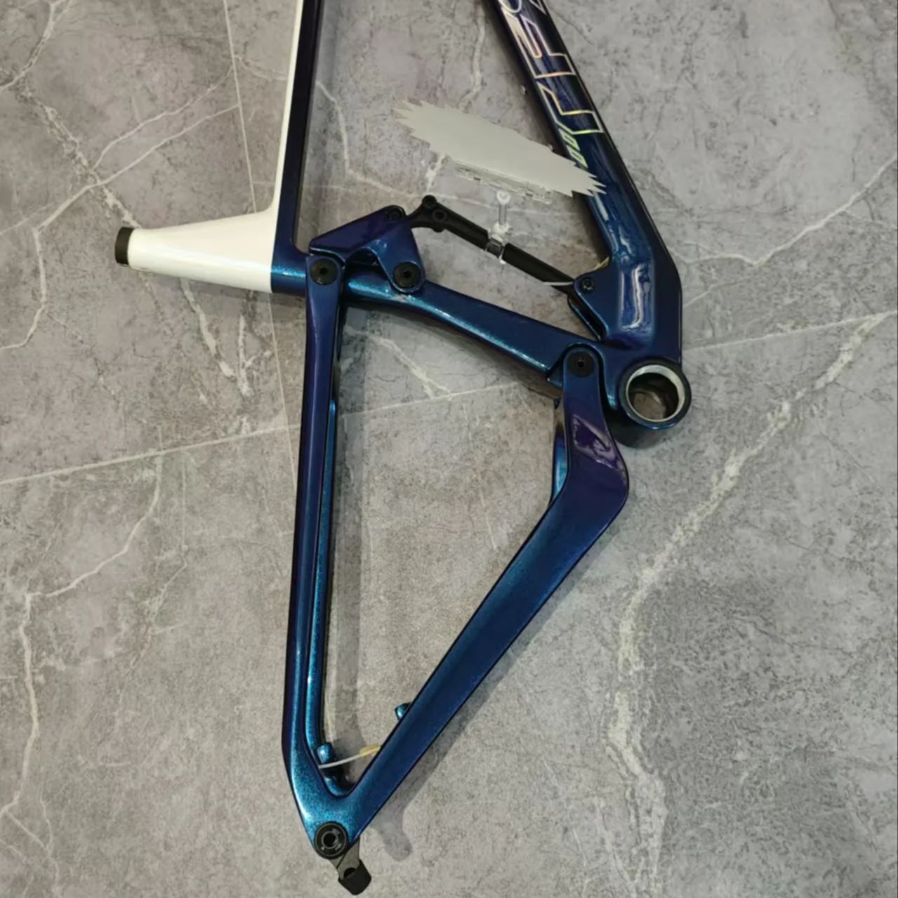 New MTB Carbon Fiber Soft tail - огляд і ціна Mountain Biking New Forest
