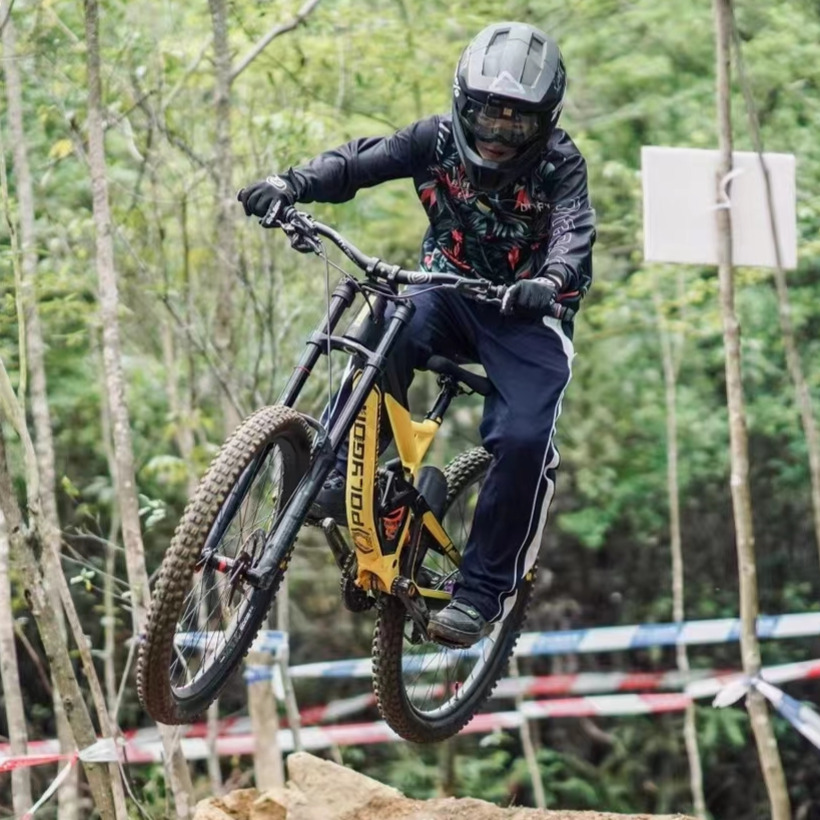 AVITUS Men MTB Shoe with 2-Bol - огляд і ціна Mountain Biking Games